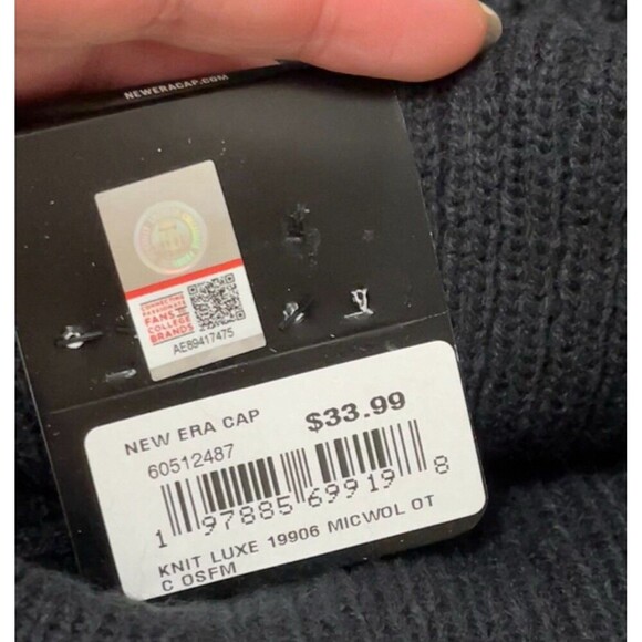 MICHIGAN WOLVERINES New Era Women's Knit Beanie Hat Green NEW Winter Ski UofM - Picture 4 of 4